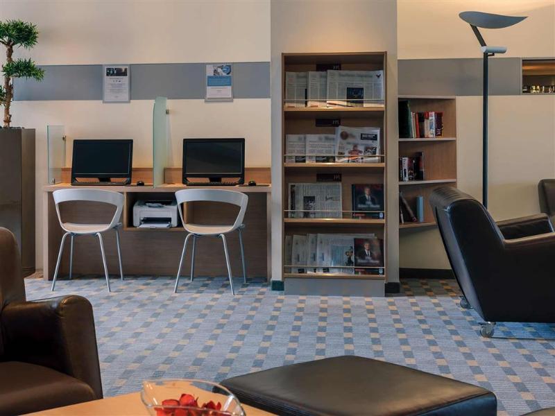 Vienna House Easy By Wyndham Frankfurt Airport Hotel Kelsterbach Ngoại thất bức ảnh