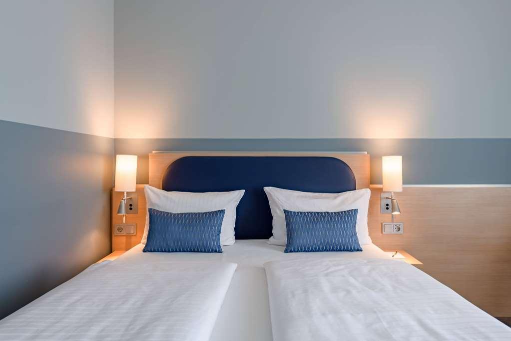Vienna House Easy By Wyndham Frankfurt Airport Hotel Kelsterbach Phòng bức ảnh