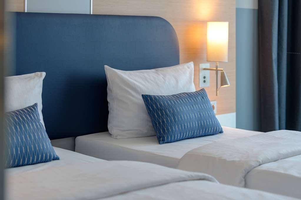 Vienna House Easy By Wyndham Frankfurt Airport Hotel Kelsterbach Phòng bức ảnh