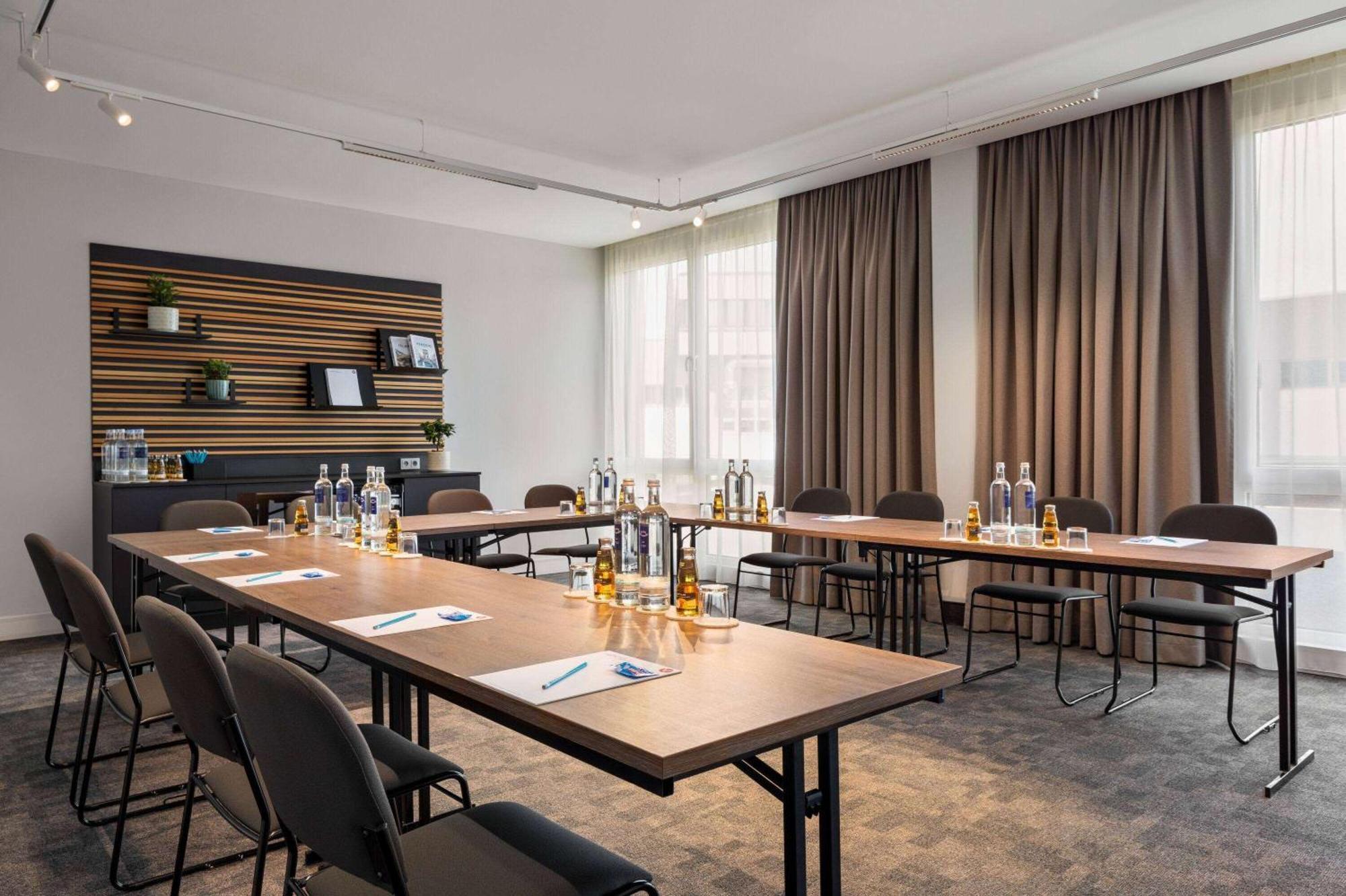 Vienna House Easy By Wyndham Frankfurt Airport Hotel Kelsterbach Ngoại thất bức ảnh