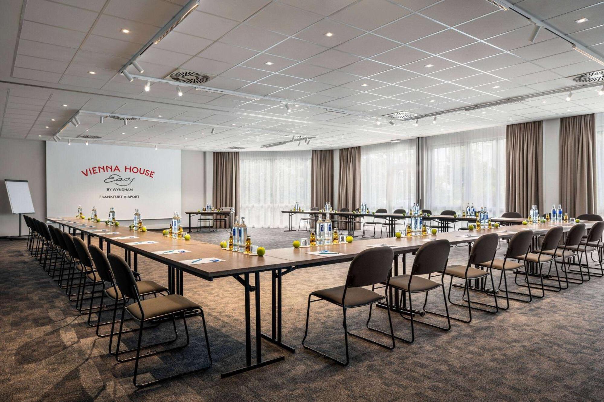 Vienna House Easy By Wyndham Frankfurt Airport Hotel Kelsterbach Ngoại thất bức ảnh