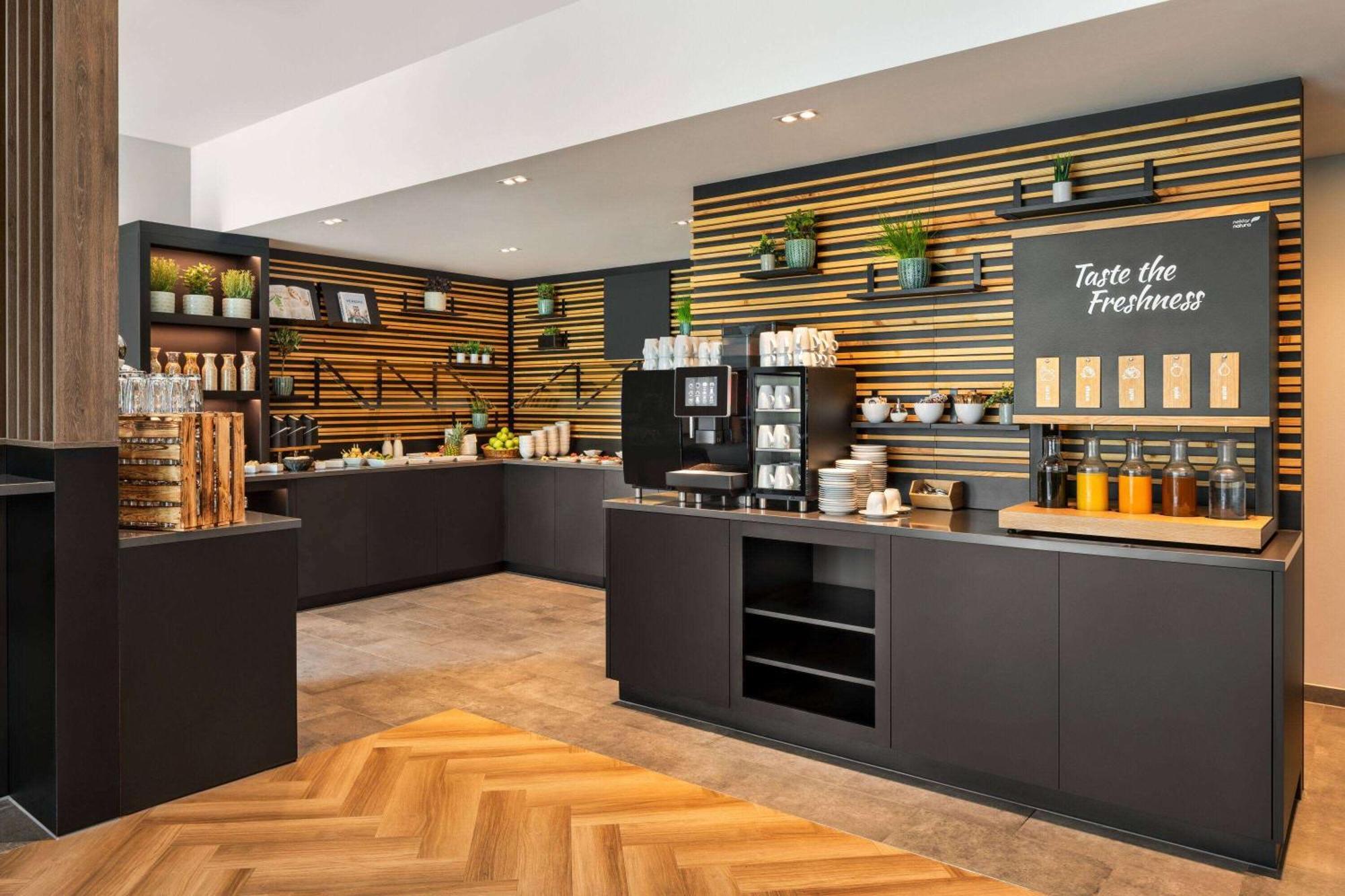 Vienna House Easy By Wyndham Frankfurt Airport Hotel Kelsterbach Ngoại thất bức ảnh