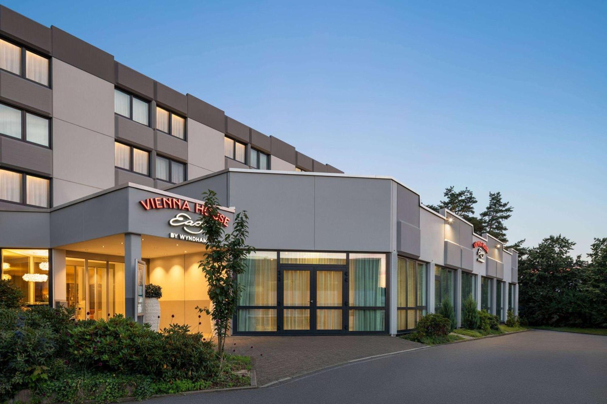 Vienna House Easy By Wyndham Frankfurt Airport Hotel Kelsterbach Ngoại thất bức ảnh